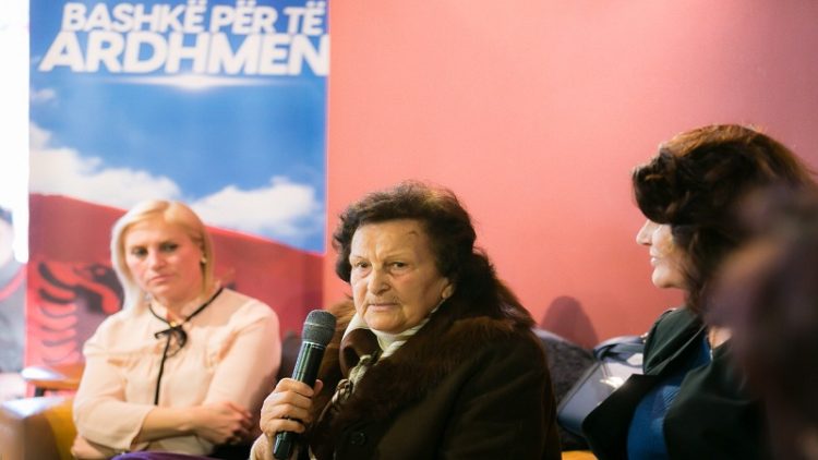“Together for the future”, Basha shares photos from the meeting with women: Away from hate speech