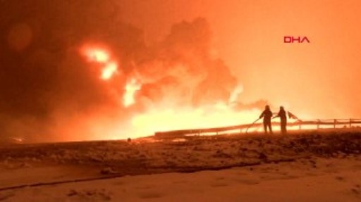 Firefighters fight blaze after unexplained explosion on pipeline in Turkey (photos)