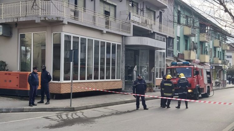 Alarm in Elbasan, suspected of explosives in the trash, the area is cordoned off