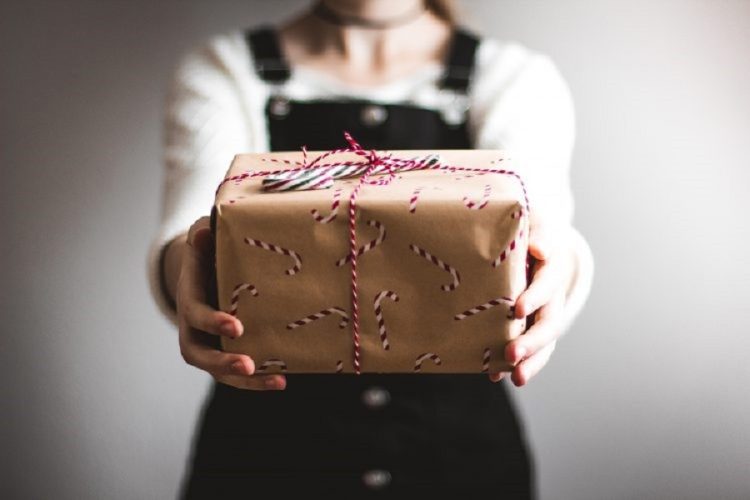 3 gifts you should never give to others