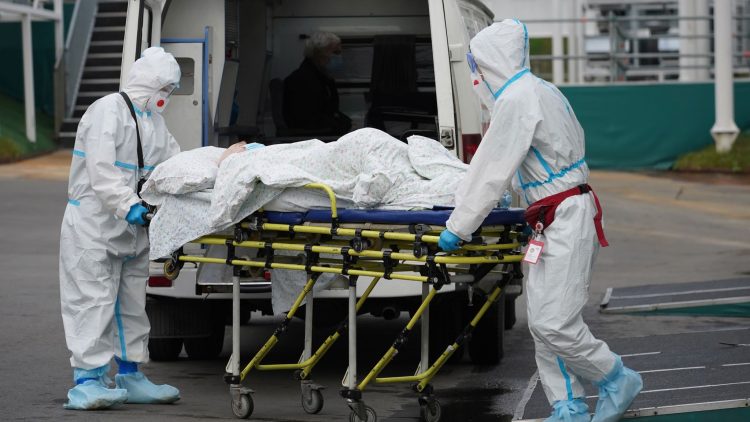 The number of victims of COVID-19 in the USA goes over 844 thousand
