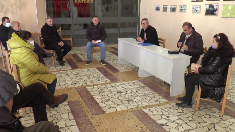 Lawyers: We will boycott the trials / In Lushnja, the reaction against the project for closing the court of first instance
