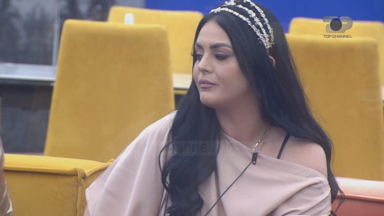 “It was not an earthquake, Fifi fell” / How the singer reacts after the fans’ comment