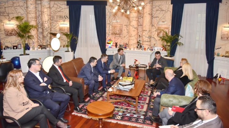 Veliaj receives the chairman of the Law Commission of the Assembly of Kosovo: Tirana has a special space for young people coming from Kosovo
