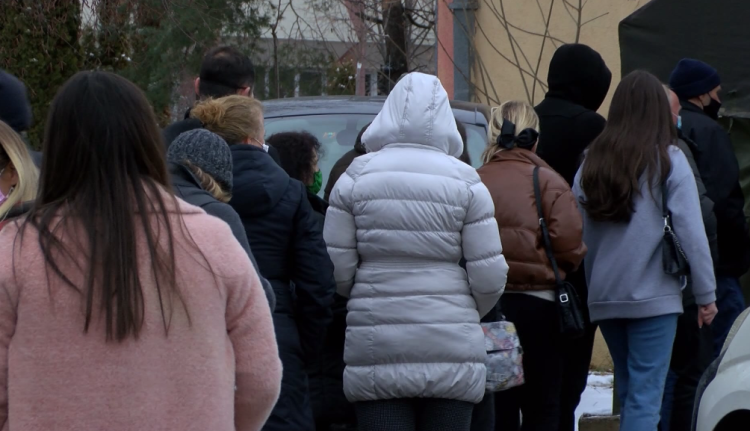 Kosovo adds restrictions / No movement from 22:00, three vaccines are required at the border