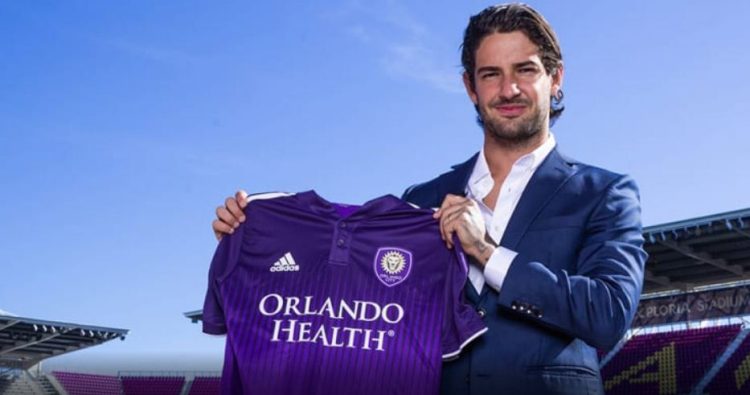 Pato stays in MLS, club announces contract renewal
