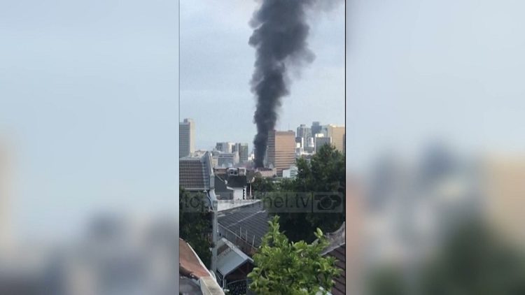 “Politics smokes”, the parliament building is engulfed in flames in Cape Town!