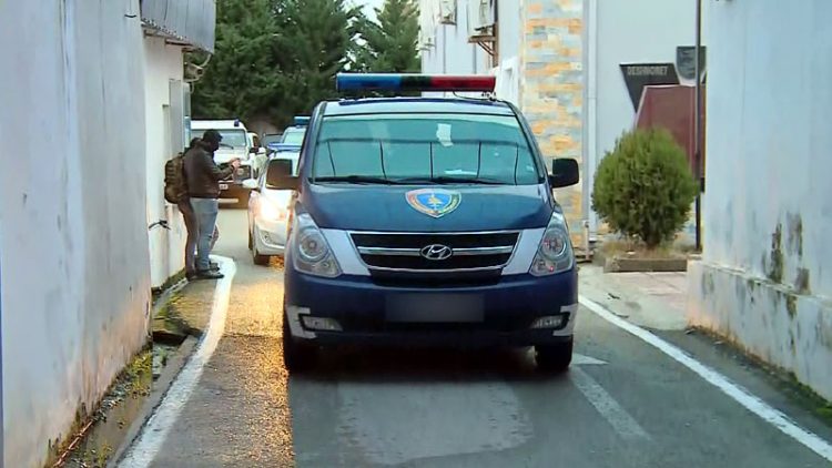 They gave construction permits outside the rules, three urban workers were arrested in Vlora