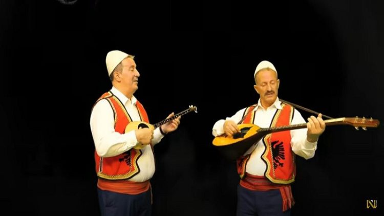 “Snow does not fall without rain” / Lleshi brothers sing for the residents of Big Brother Vip (VIDEO)