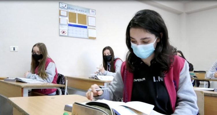 Teachers are leaving the profession, the global crisis in education is affecting Albania as well