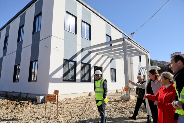 New Kurbin Hospital / Manastirliu: Completed soon, 46 thousand Kurbins benefit