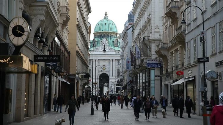 Austria removes curfew for unvaccinated