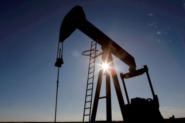 Geopolitical tensions raise the price of oil
