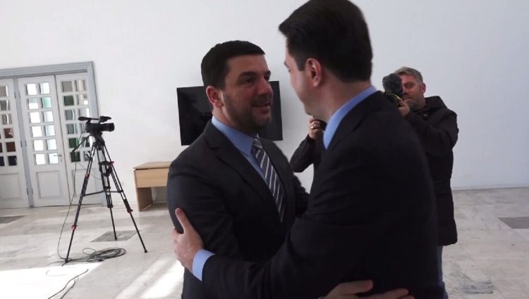 Memli Krasniqi meets the chairman of the Democratic Party Lulzim Basha: Kosovo-Albania cooperation remains a priority of priorities