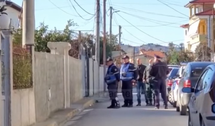 He did not commit suicide! The woman in Fier was stabbed 5 times in the chest by her husband