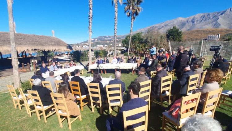 Kumbaro in Vlora, tour operators raised concerns about beach stations