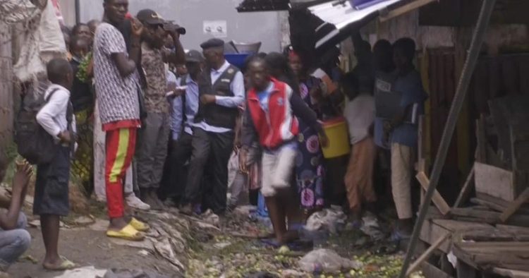 26 people die from electricity, electricity wire fell on a market and made contact with water basins