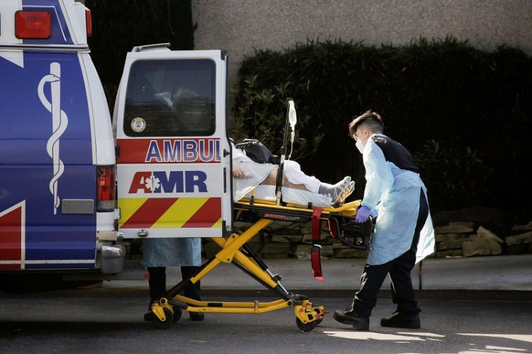 The number of victims from COVID-19 in the USA goes over 897 thousand