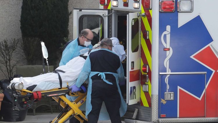 The number of victims from COVID-19 in the USA goes over 912 thousand