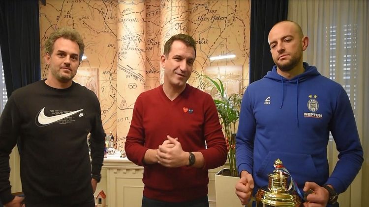 Basketball, cup winner Tirana / Veliaj meets the winning athletes