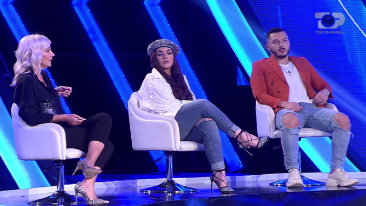 Fifi does not get angry with Arditi, he asks her not to talk at all