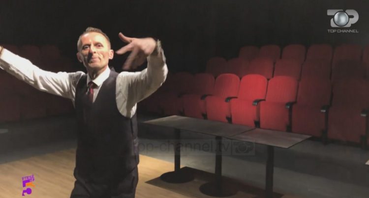 Invitation to 5 / burst into tears that he danced, the professor of “tiktok” does not give up and dances live