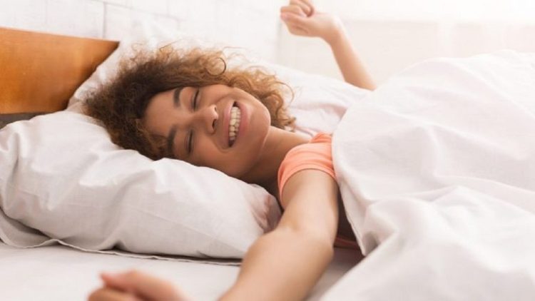 Combining healthy sleeping habit with weight loss