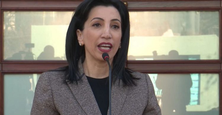 Minister Kushi: Reimbursement of the ticket price for students and teachers