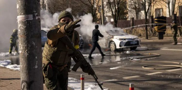 What is expected today from the meeting between Russia and Ukraine?