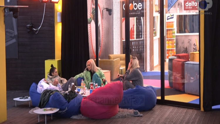 ‘Chocolates burst’ in Big Brother VIP, Monica and Angel kiss on the lips