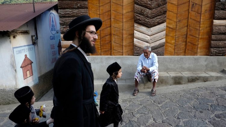 Members of the Lev Tahor group relocate to Skopje after receiving death threats