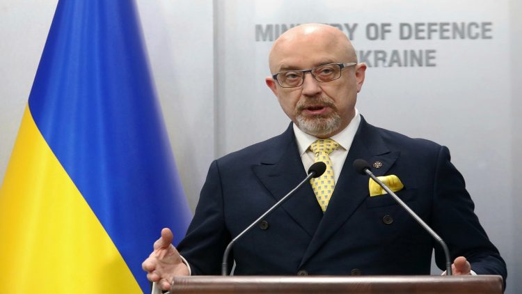 “Ukraine is ready for war”, Minister Reznikov called on the locals: Stay calm
