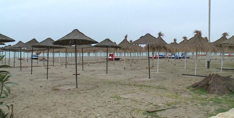 Foreign workers for tourism / 7,124 foreign citizens have obtained work permits in Albania
