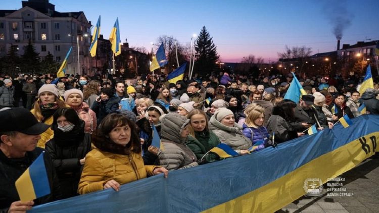 Photos / Ukraine, mass protest in Donetsk against the Russian occupation