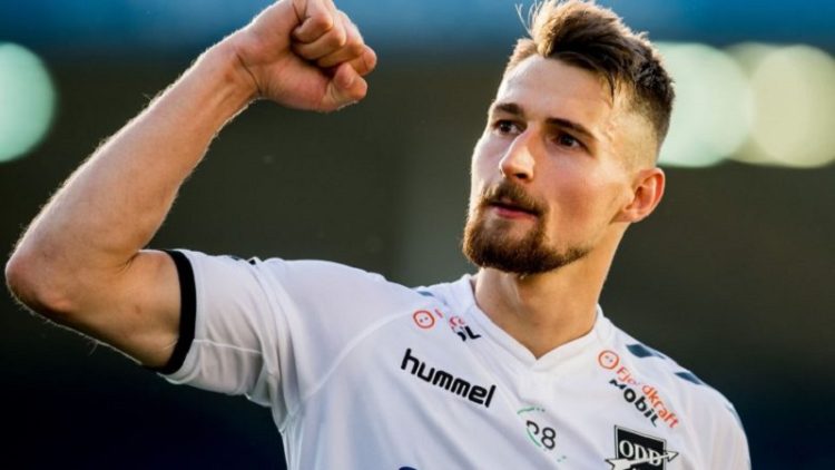 The Albanian scores and gives Clermont the victory against Nice