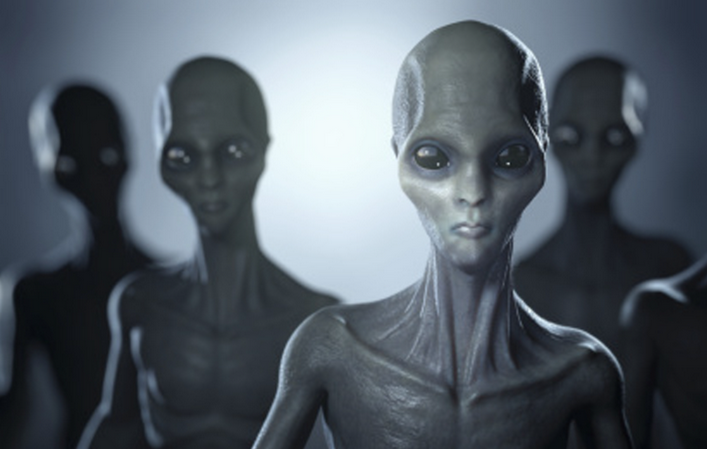71% of Americans believe that “we are not alone in the Universe” (photos)