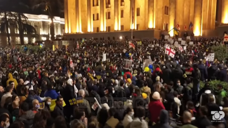 “Shame on us Russians” / Russians around the world join protests against Putin’s war