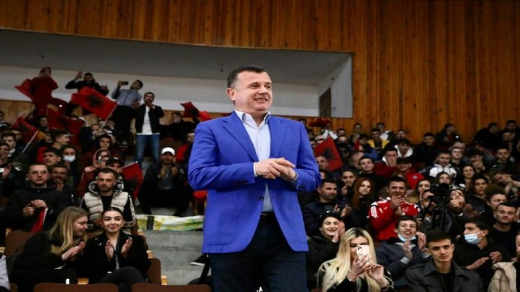 Balla meeting with the youth in Lushnja: In these elections there are three teams on the field