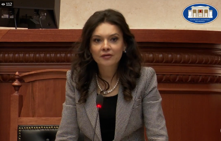 “You are the same vinegar that breaks its container”, Spiropali accuses Basha and Berisha in the assembly
