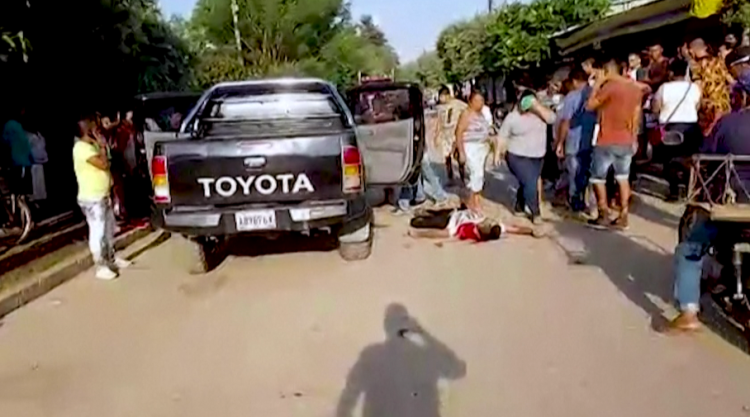 Bodies found in vehicle amid conflict on Colombia-Venezuela border (photos)
