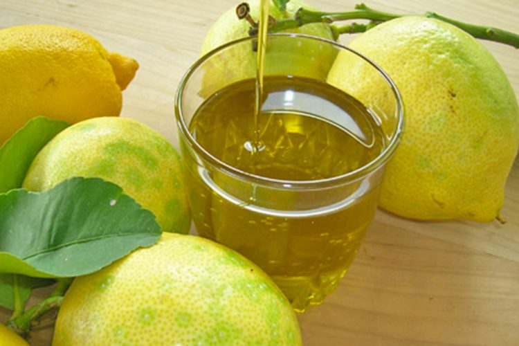 Golden juice / Olive oil with lemon for complete health