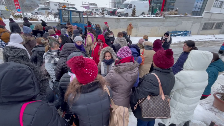 Fasoneri / Bilisht workers are protesting, they are being paid less than the minimum wage