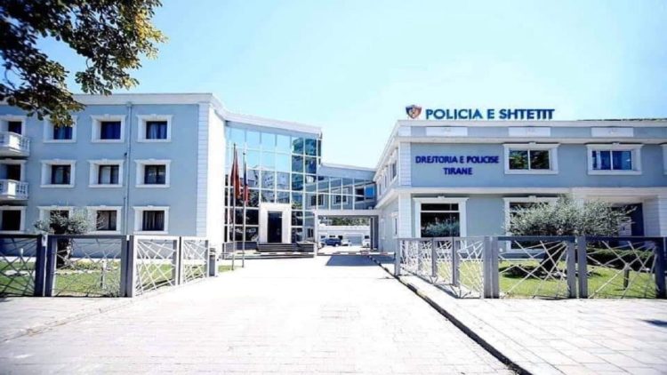 45 police officers drug users from 1736 examinations