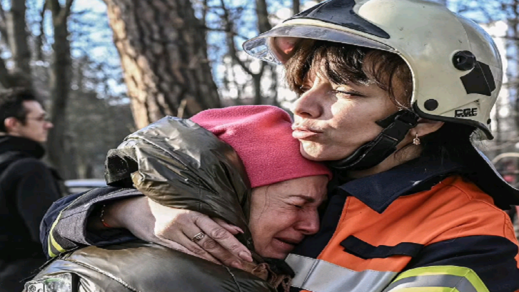 Silence and ruin / In Ukraine there are no more smiles, but only tears and pain (Photo)