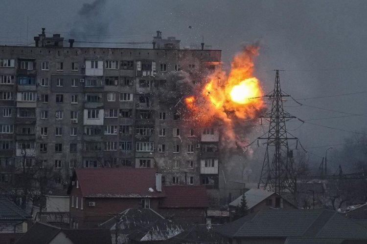 Day 18 of the Ukraine / Russia war attacks military base in Lviv