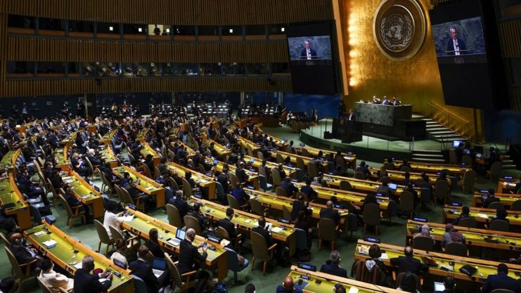 The UN General Assembly adopts a resolution on the protection of civilians in Ukraine