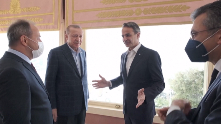 Together for Ukraine / Erdogan for lunch with Micotaqis in Istanbul
