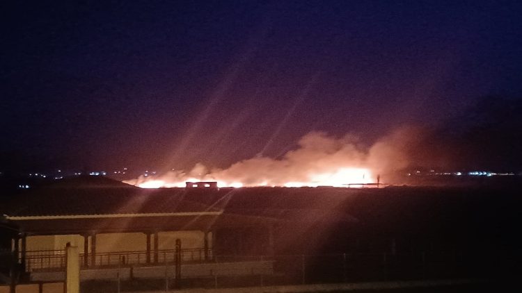Elbasan / It is covered by earth fires in the village of Vidhas