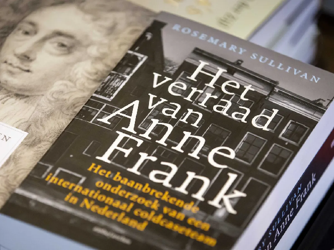 Anne Frank’s book withdraws from stores after discrediting facts (photos)