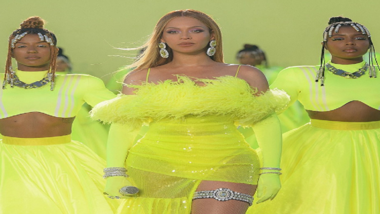 The magnificent opening of “Oscars 2022”, Beyonce and her daughter set the stage on fire (Photo)
